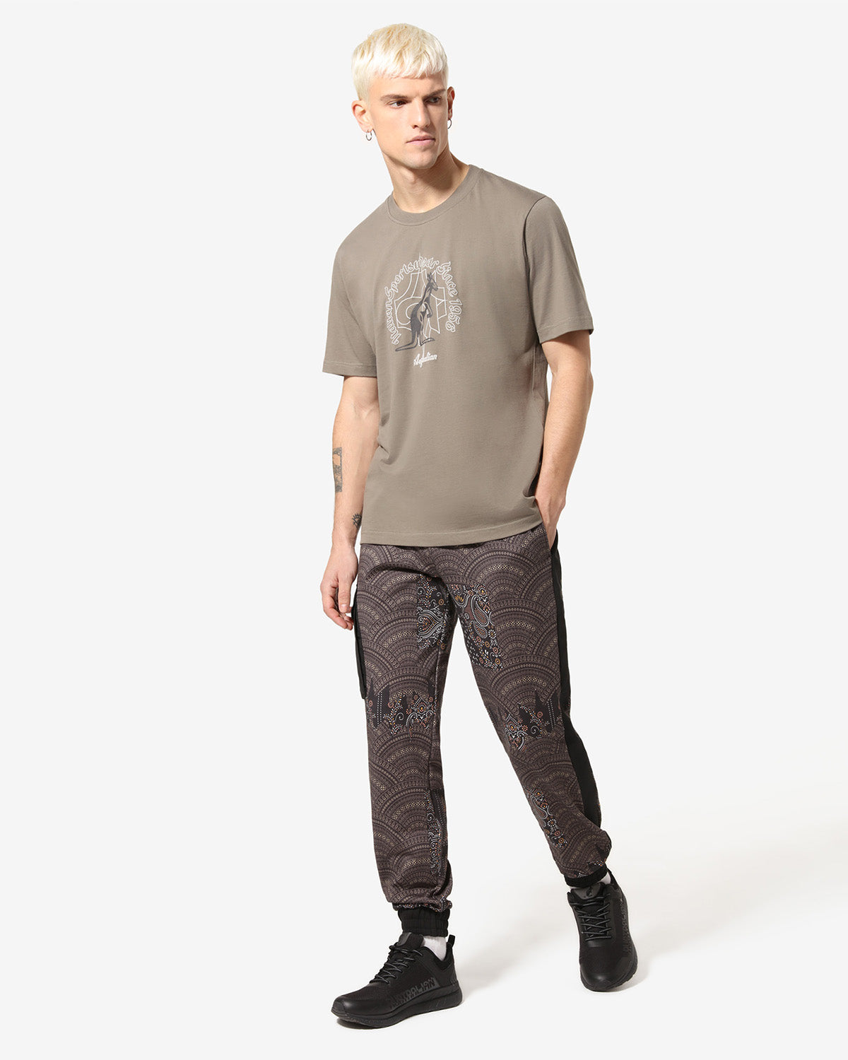 Type T-shirt: Australian Archive