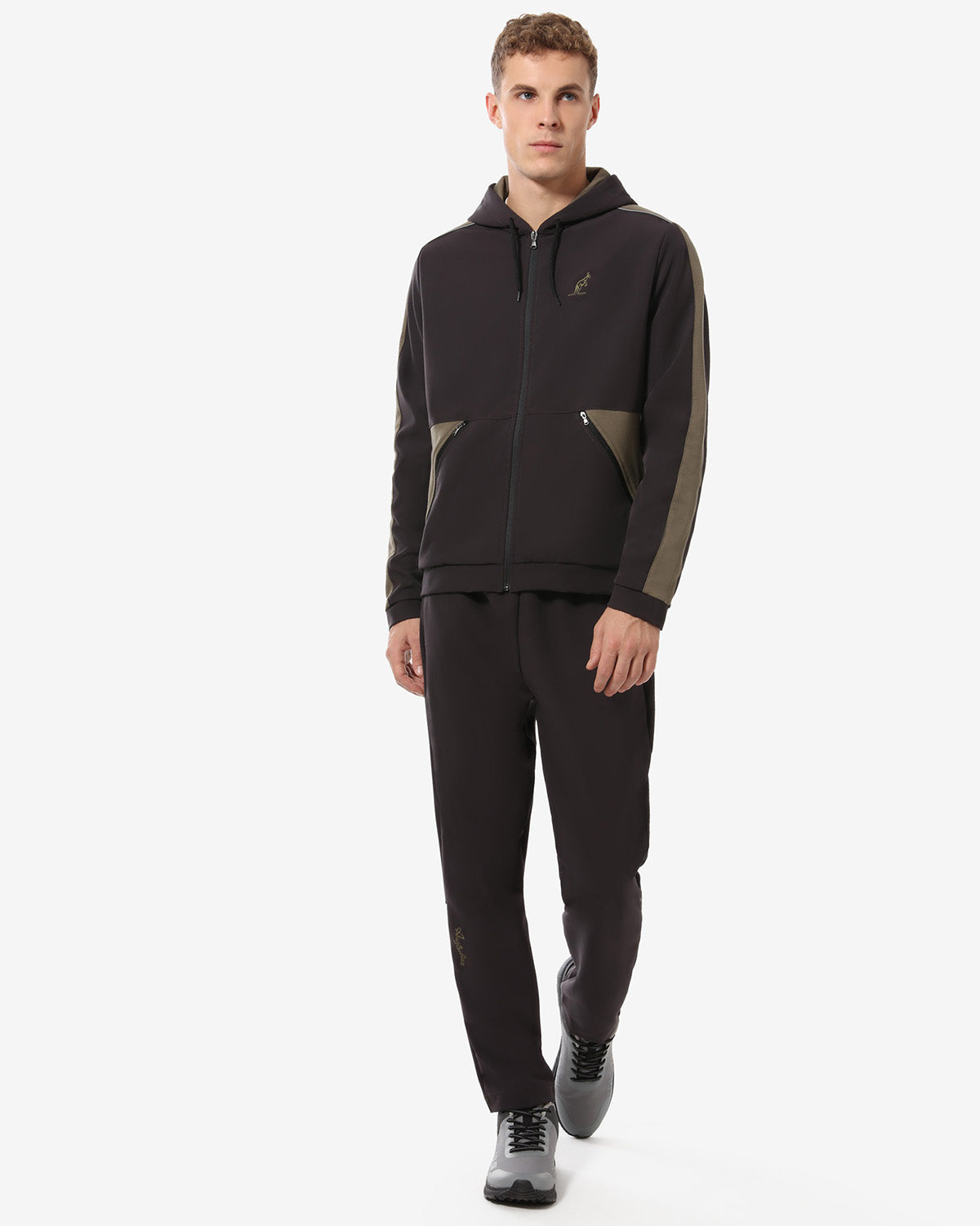 Flexit Zed Tracksuit: Australian Sportswear