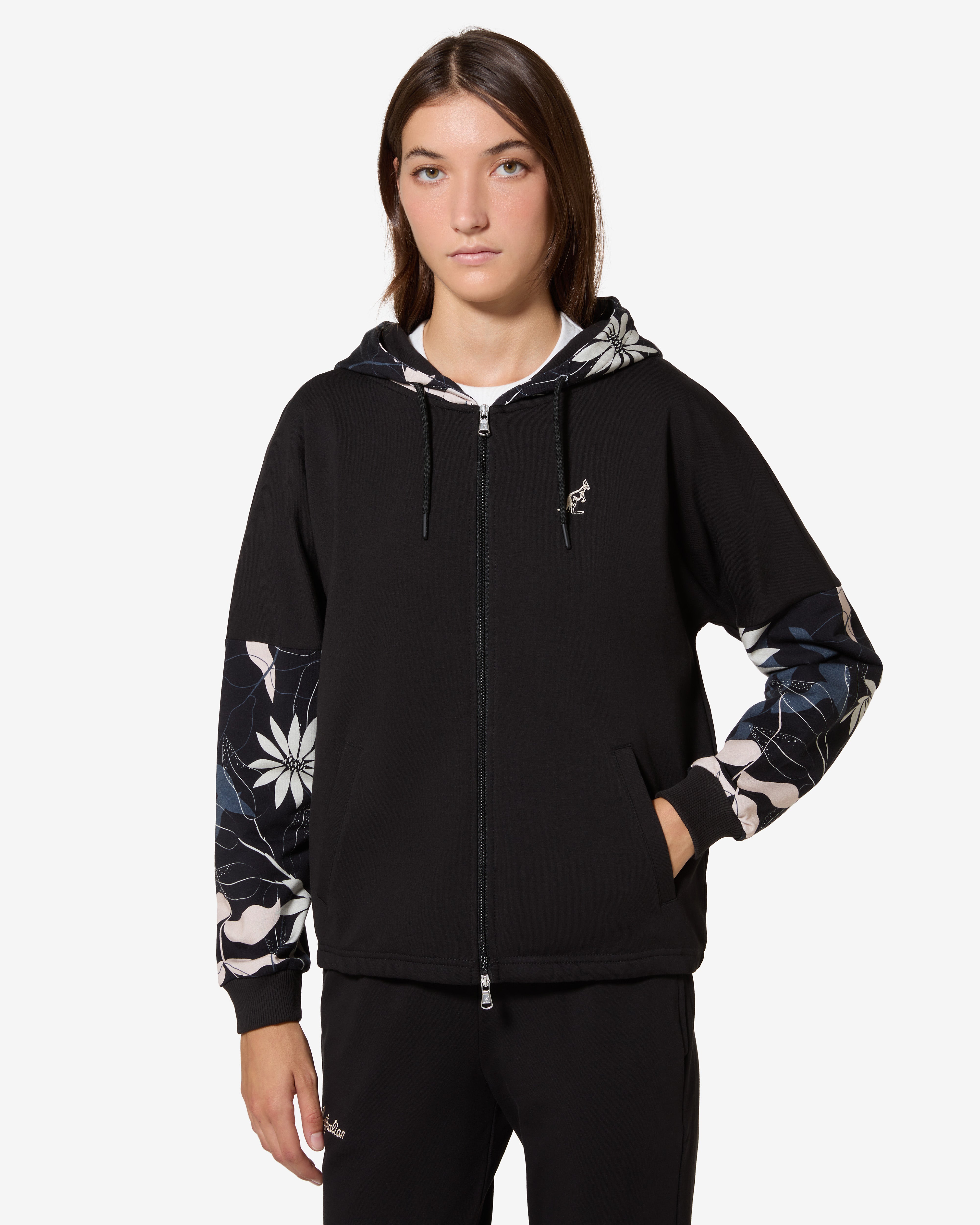Style Tracksuit: Australian Sportswear