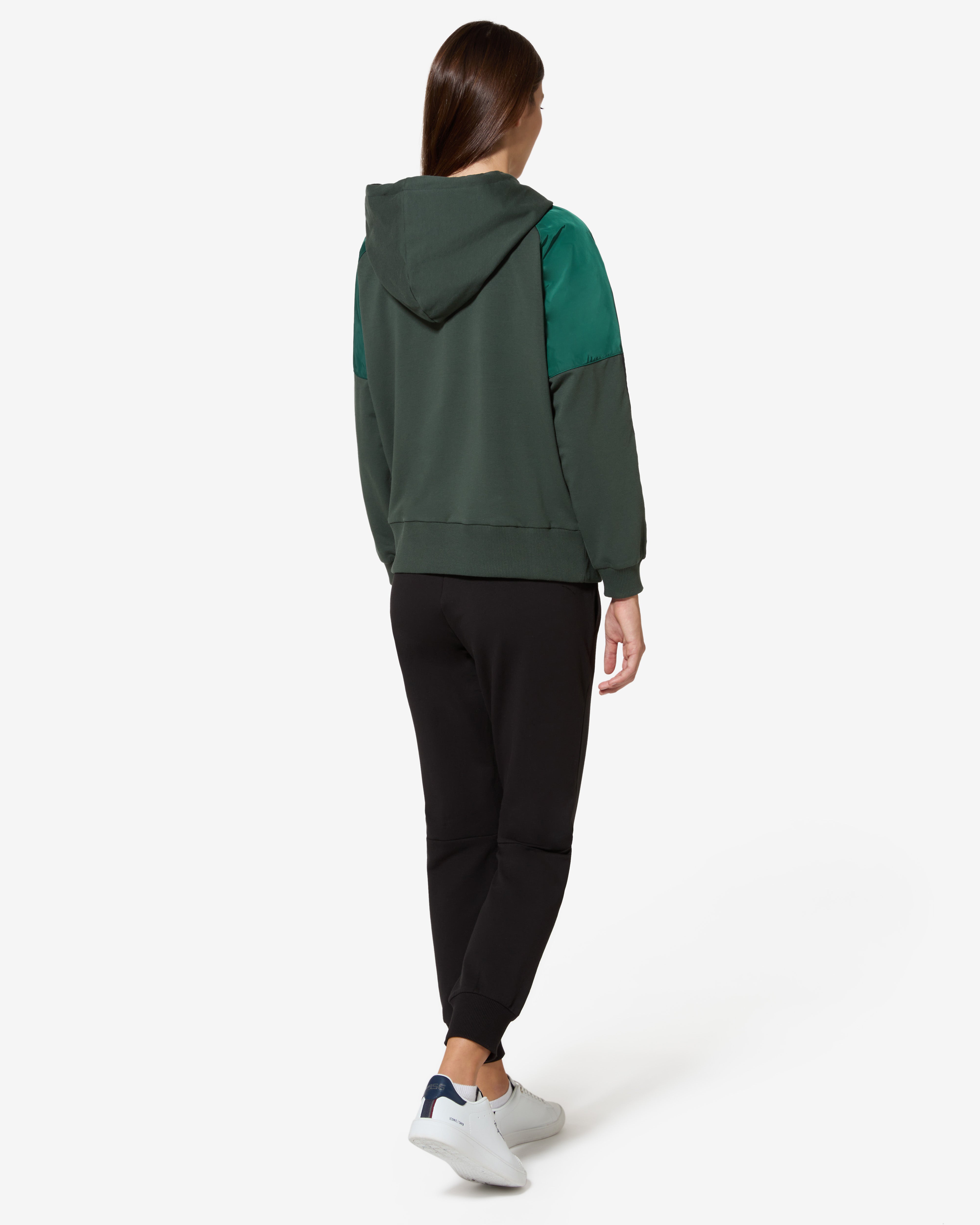 Urban Tracksuit: Australian Sportswear