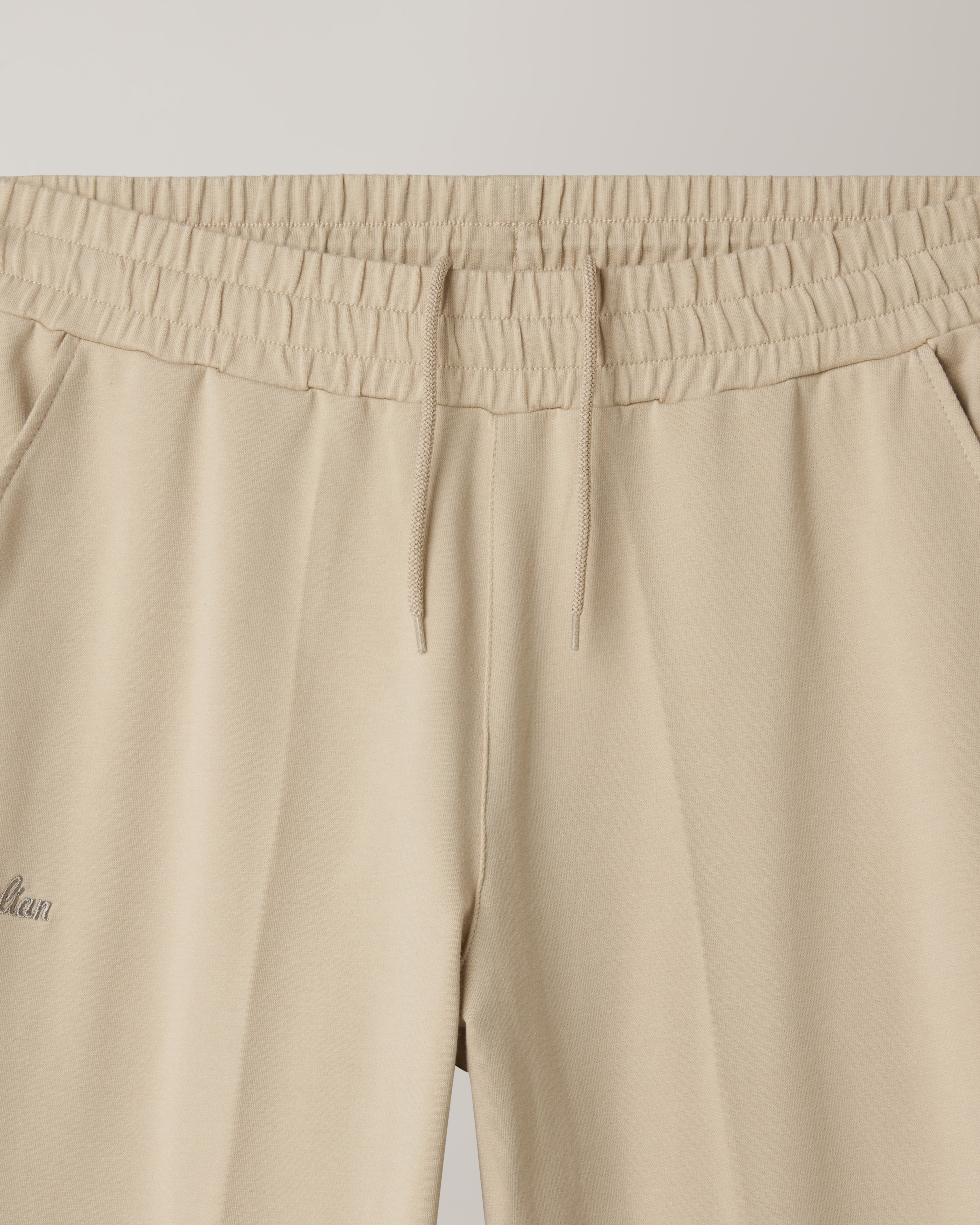 Essential Track Pant