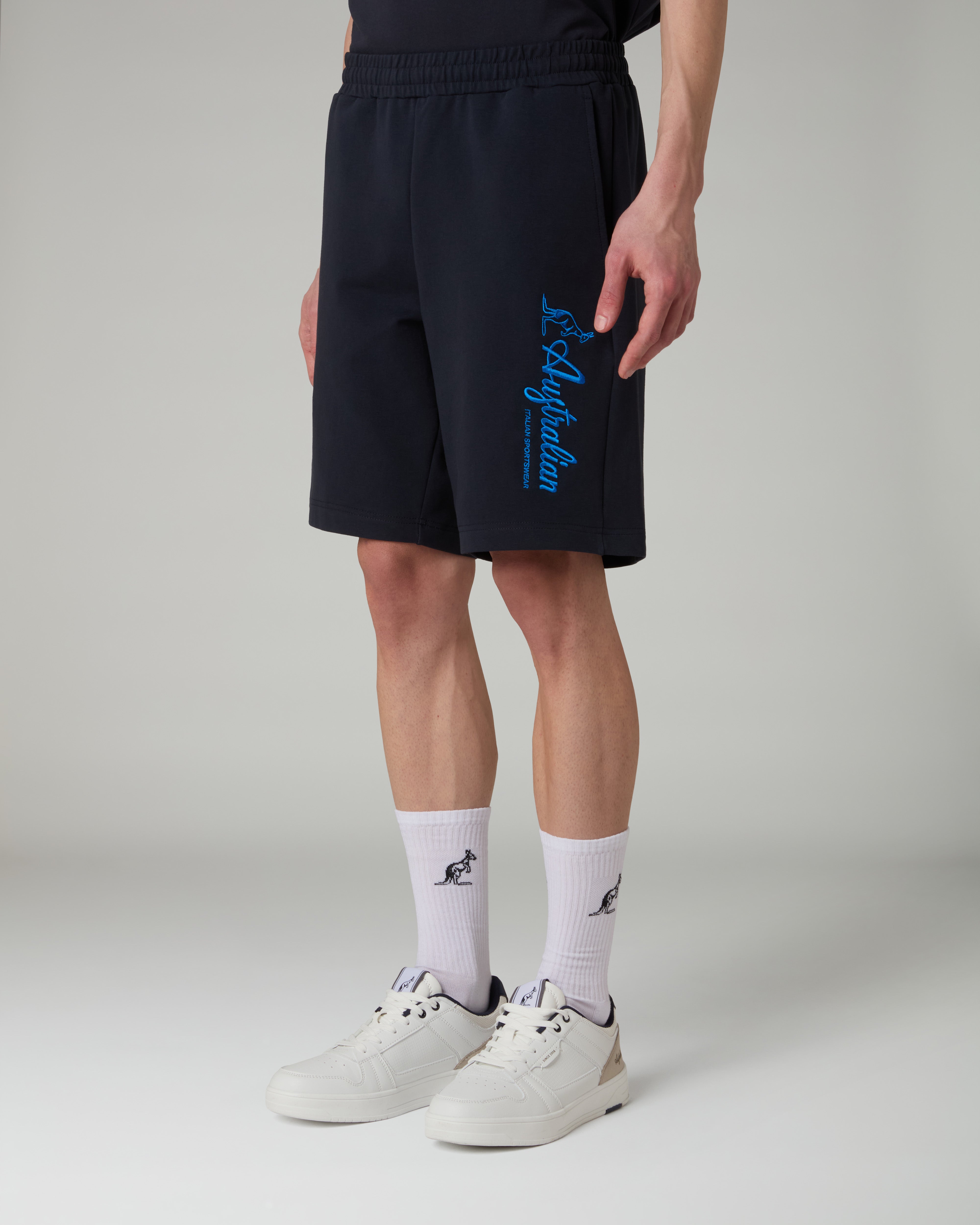 Signature Logo Short