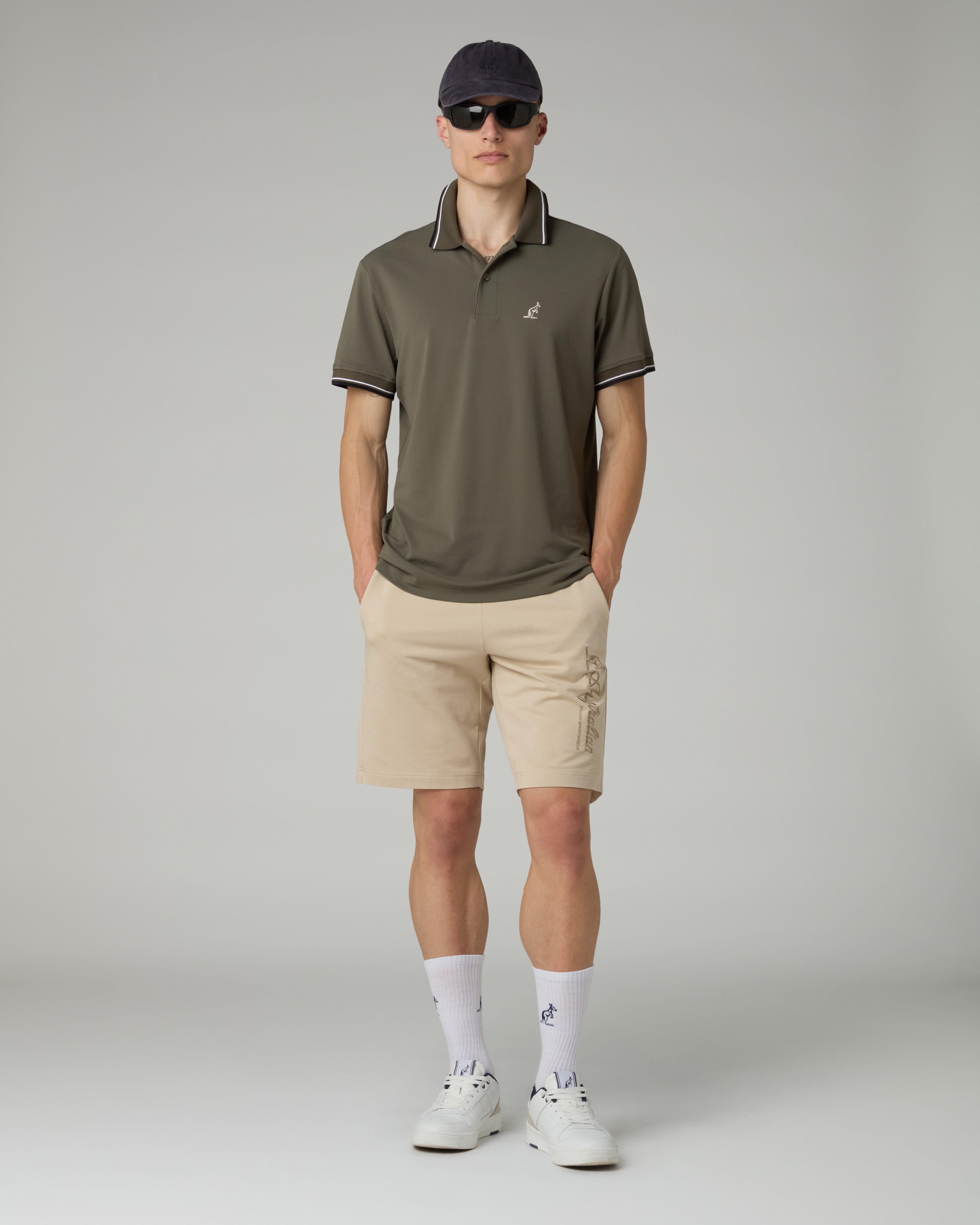 Signature Logo Short