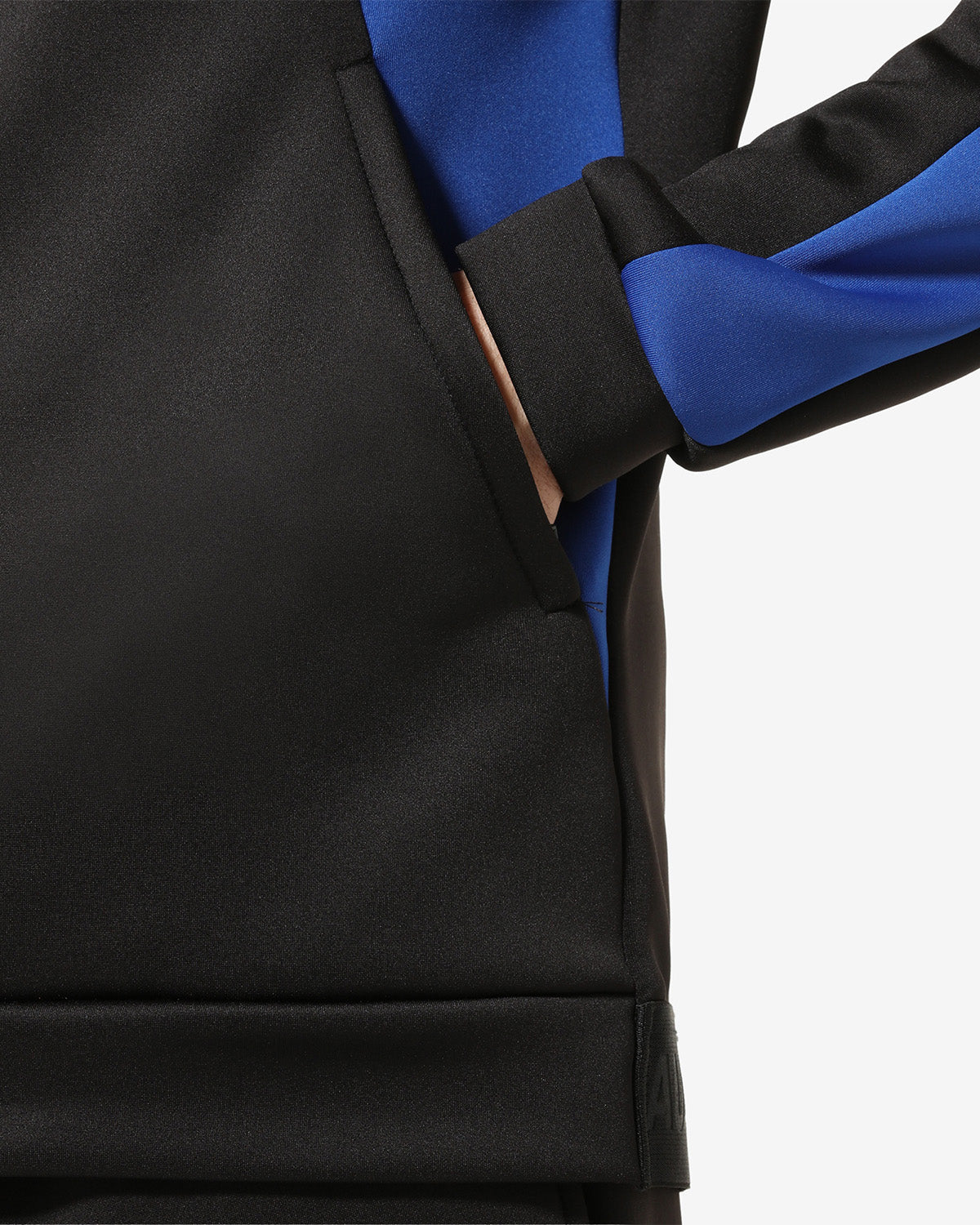 Serve Voleè Tracksuit: Australian Sportswear