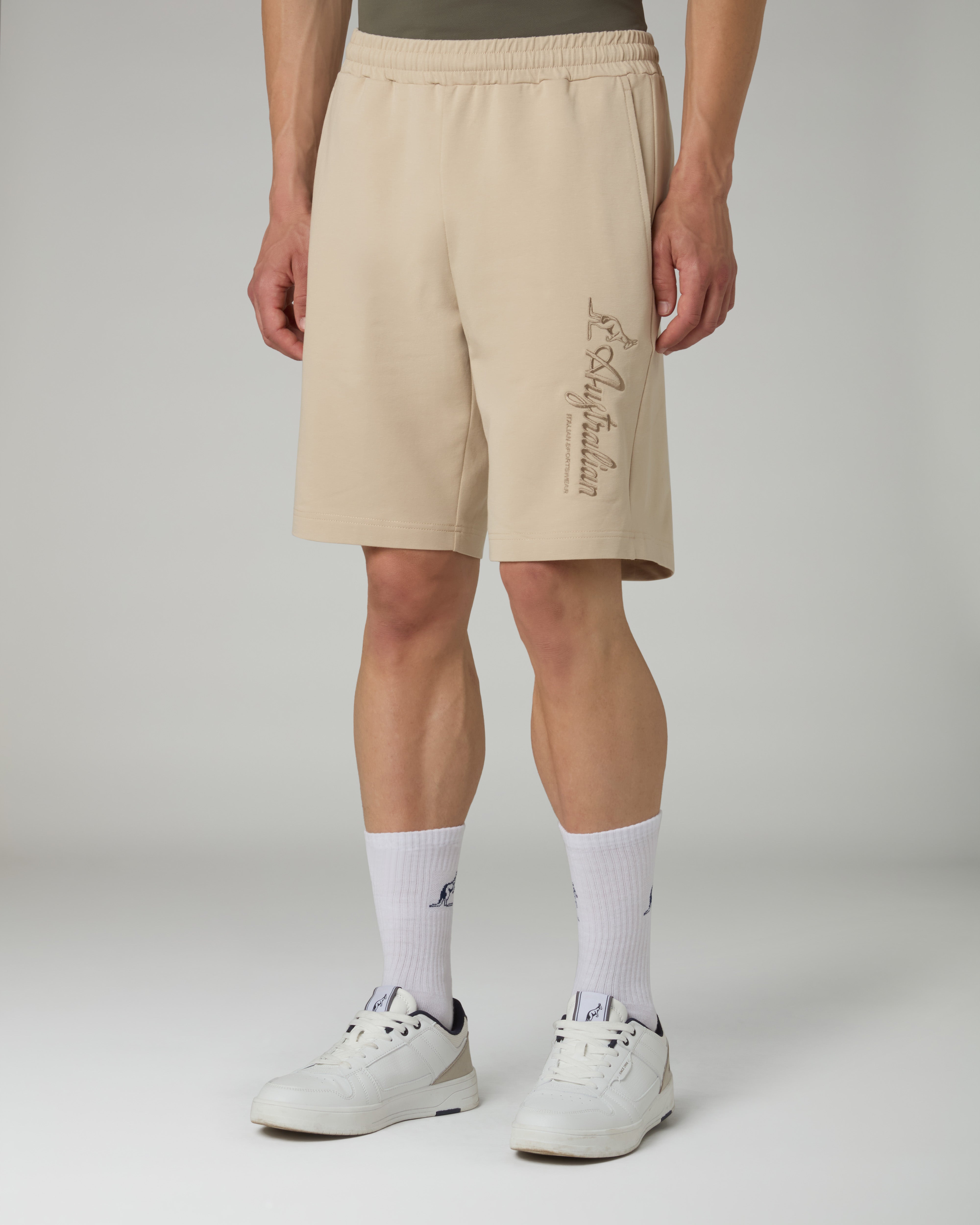 Signature Logo Short